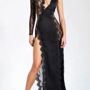 Chic Black Lace Maxi Dress